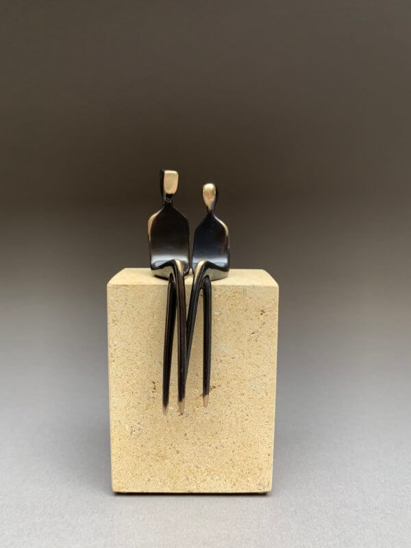 The two of us, Small bronze sculpture by Yenny Cocq