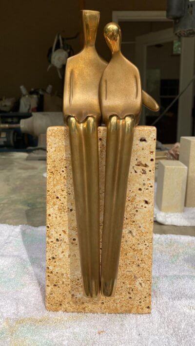 Close to Me 10 inch in gold brown