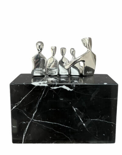 Bespoke silver family sculpture by Yenny Cocq